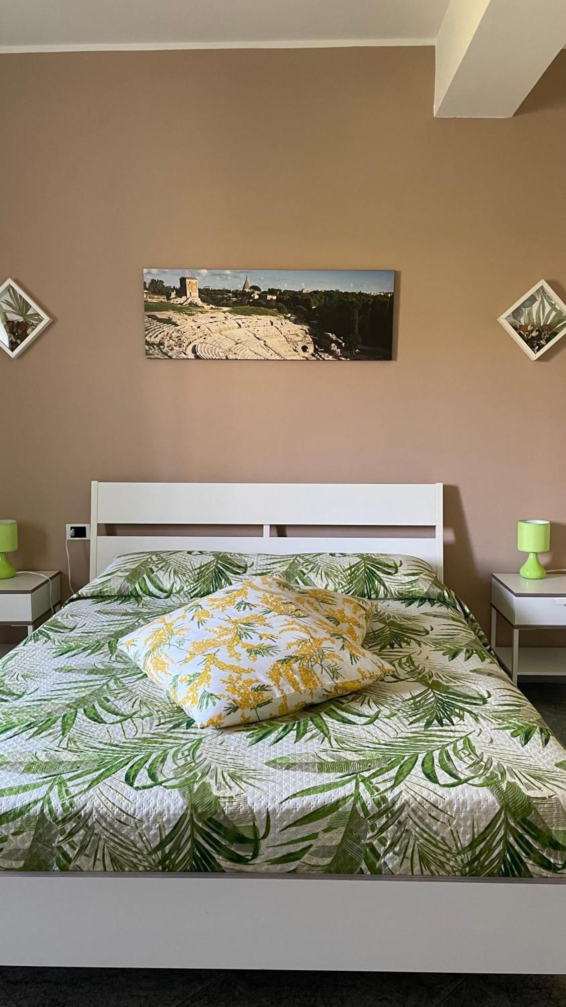 A Casa Di Giu B&B Сиракуза Екстериор снимка